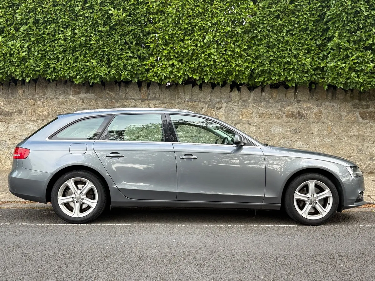 Audi A4 2013 - Image 1