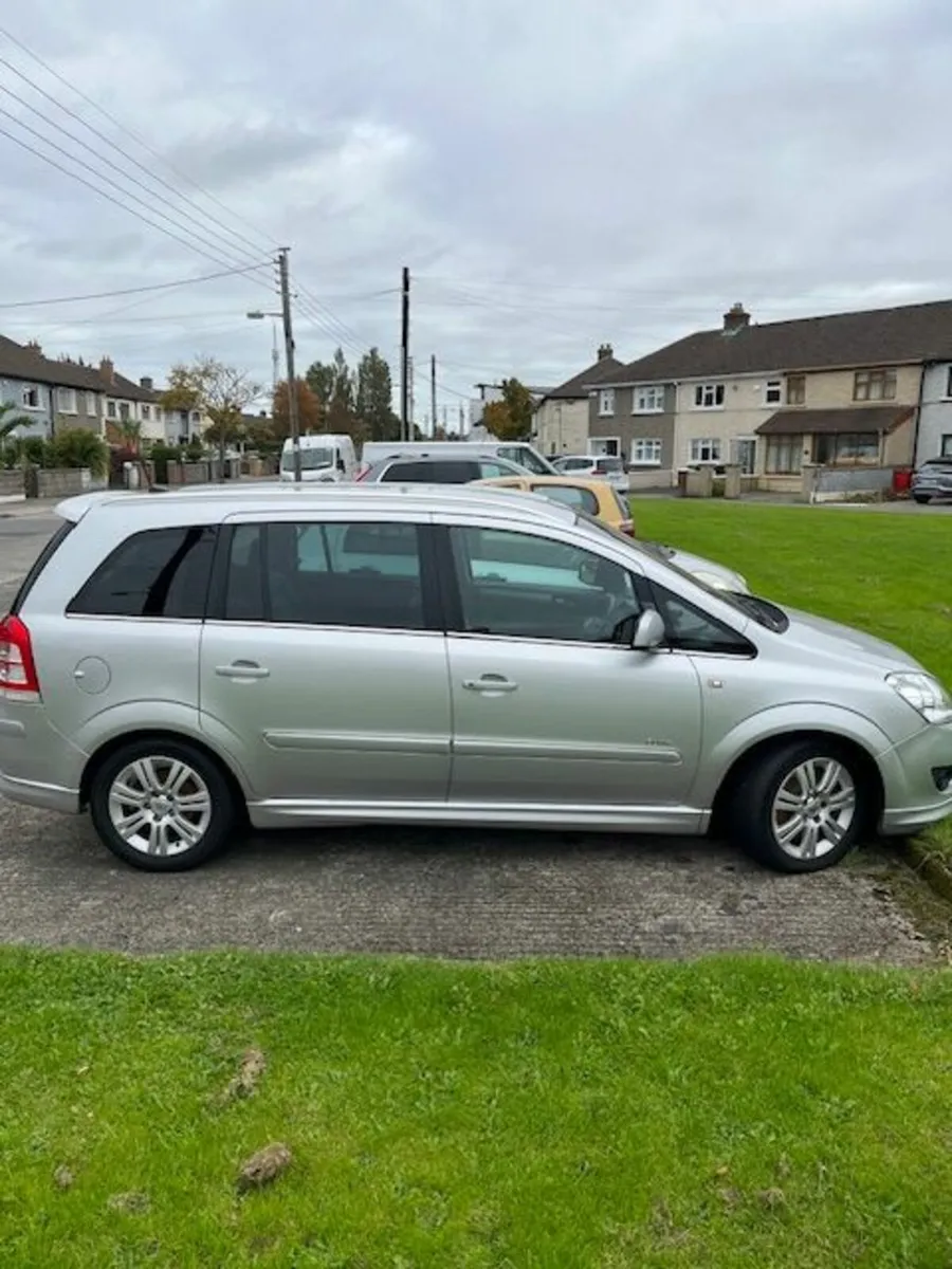 Vauxhall Zafira 2011 - Image 4