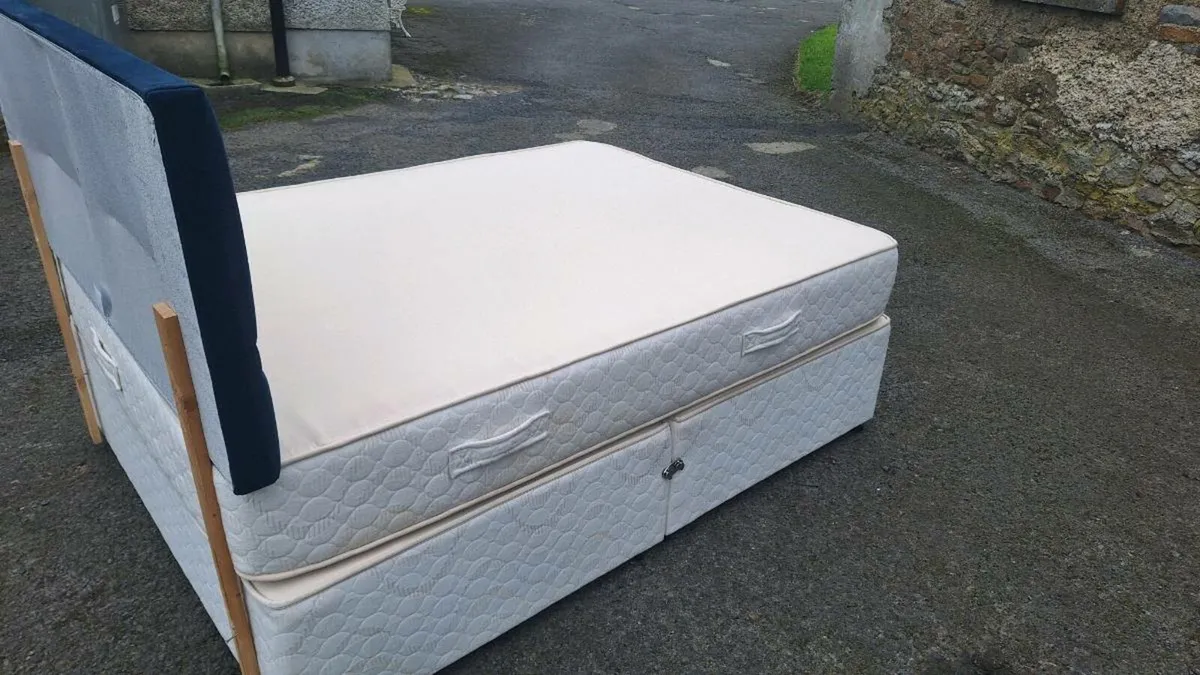 Bed - Image 4