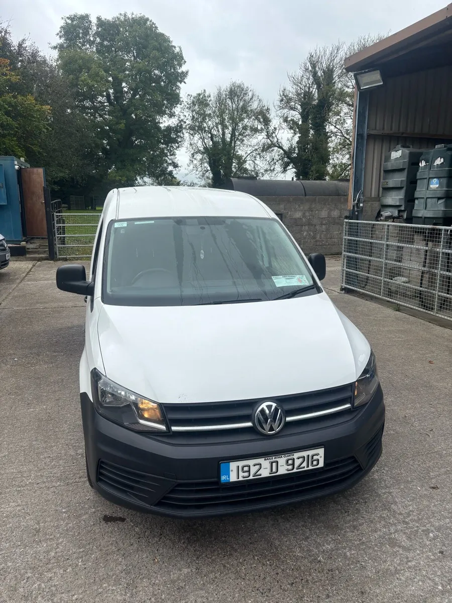 192 Caddy LWB 2.0td Tiny kms - Image 3