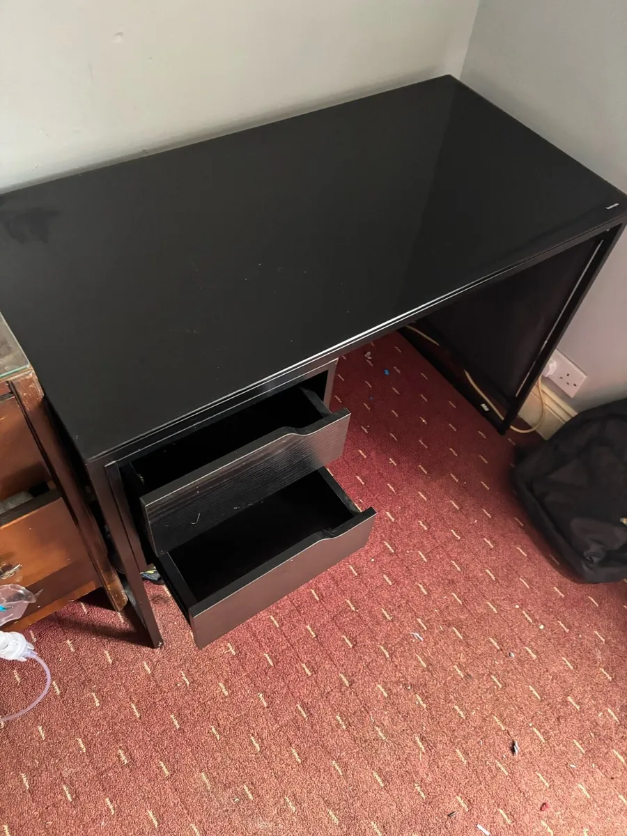 Desk - Image 1