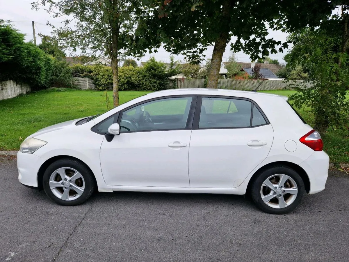 Toyota Auris 1.3 FRESH NCT Low Mileage - Image 2
