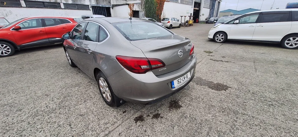 162 Astra…diesel - Image 4