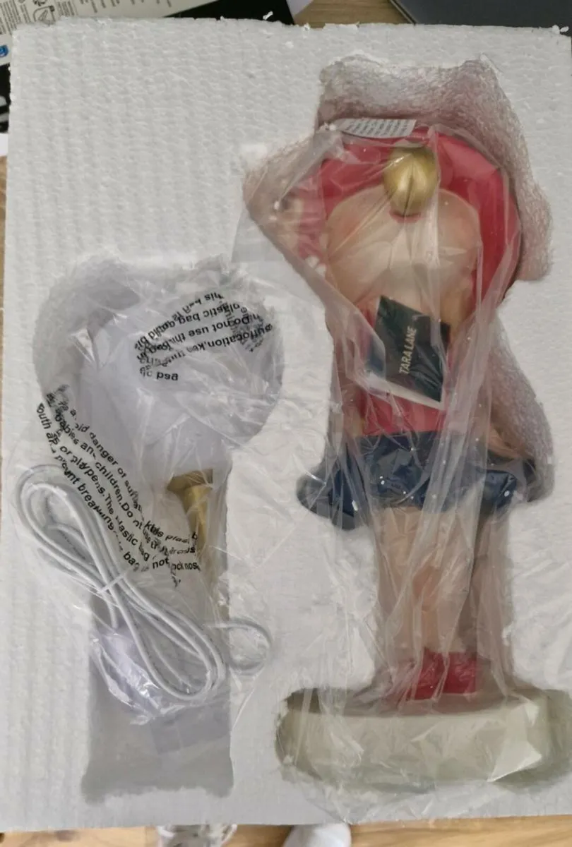Tara Lane Bubblegum Girl USB Table Lamp | TL6710 - Image 4