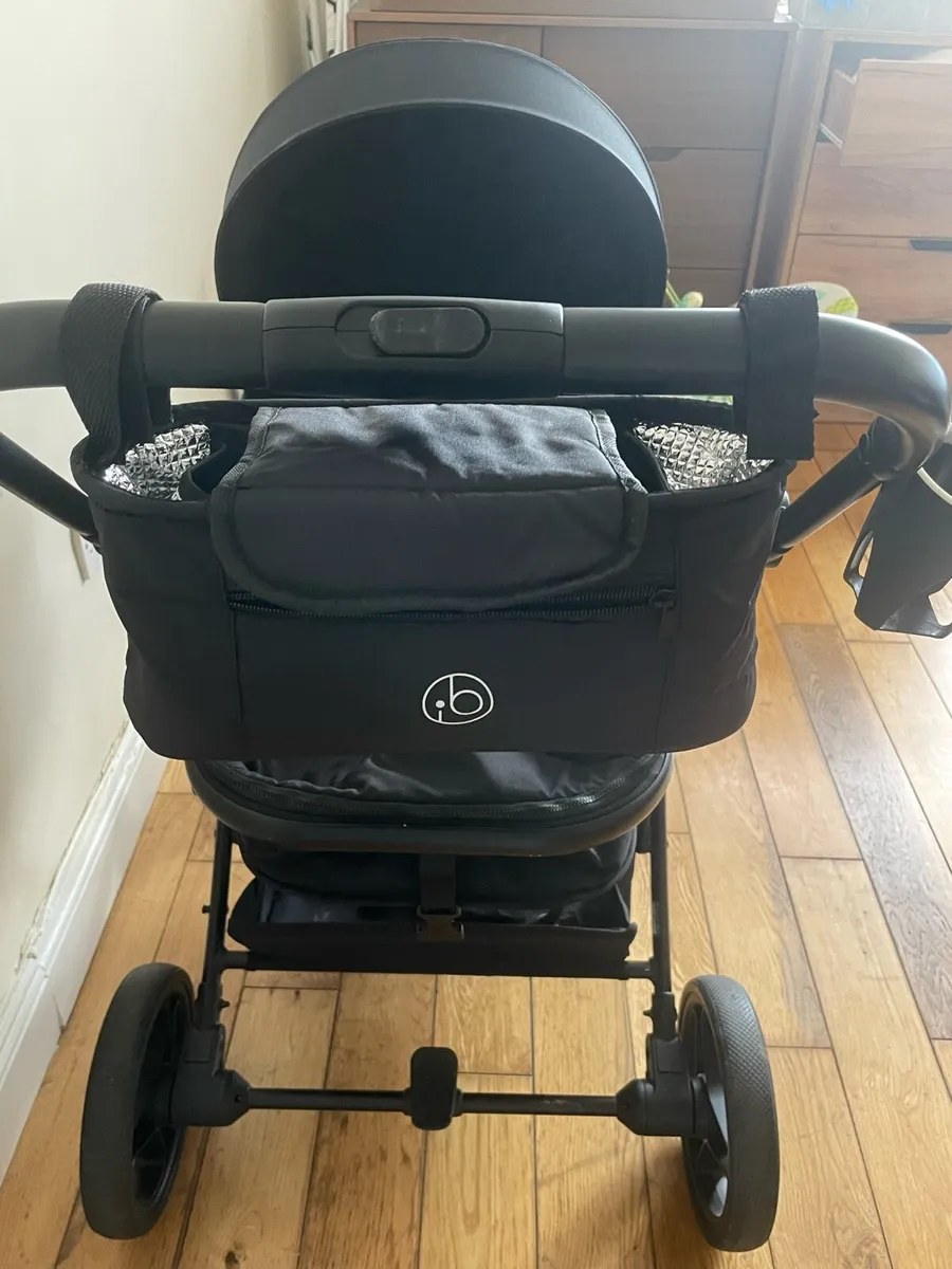 Stroller - Image 2