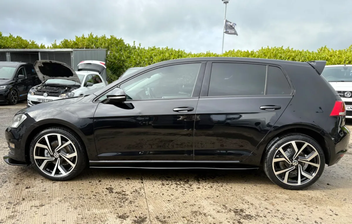 VW GOLF 1.6 TDI DSG AUTO - Image 4