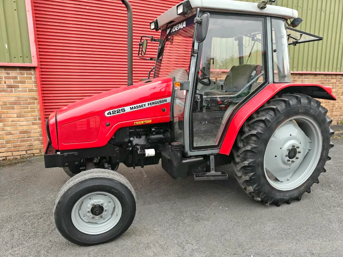 Massey Ferguson - Image 1