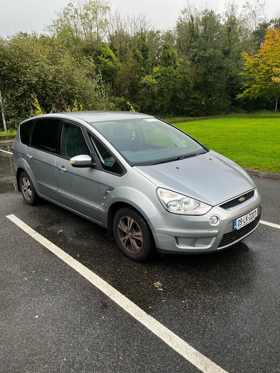 Ford S max - Image 1