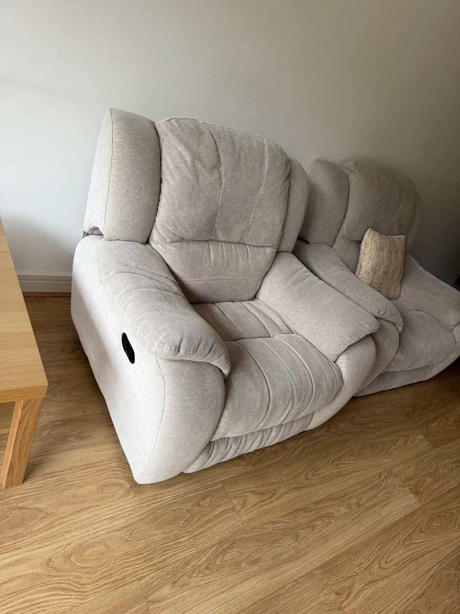 Sofa three piece suite  oatmeal colour - Image 2