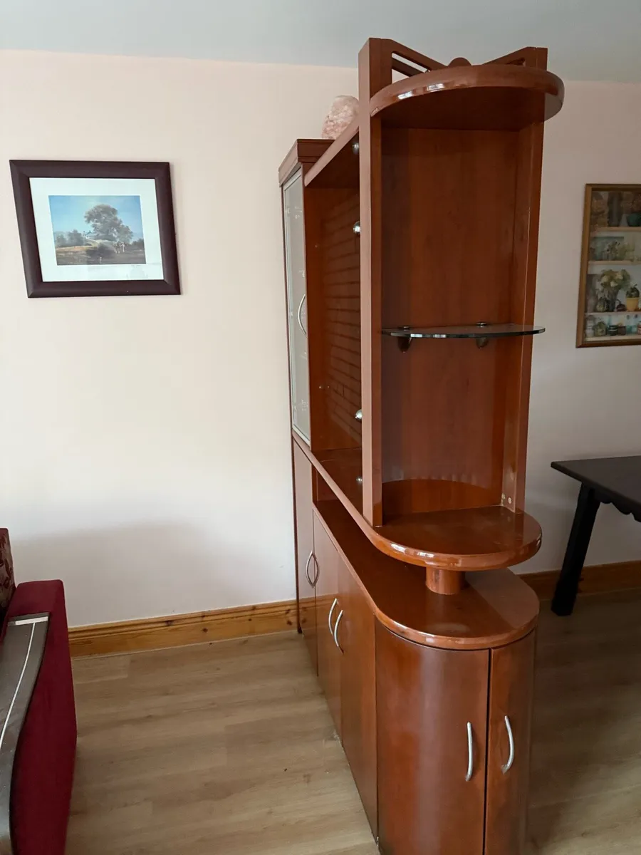Living room glass unit - Image 3