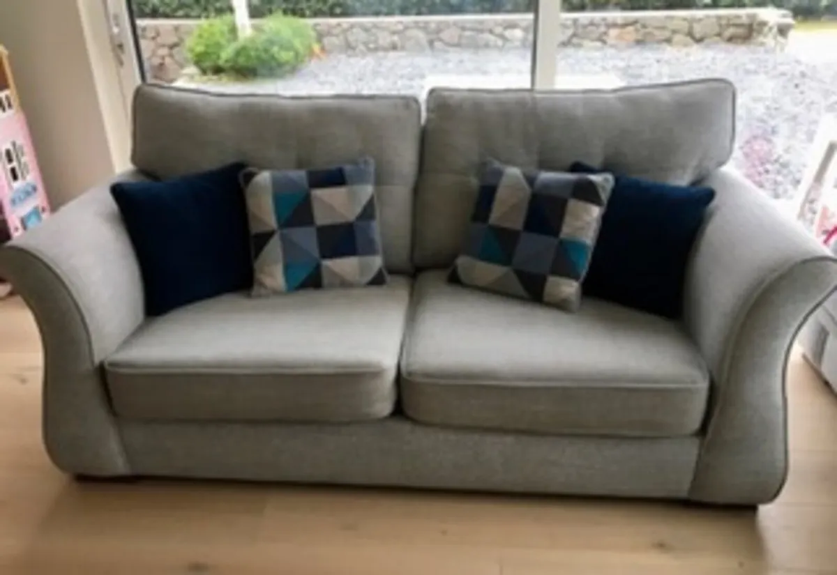 Couch - Image 1