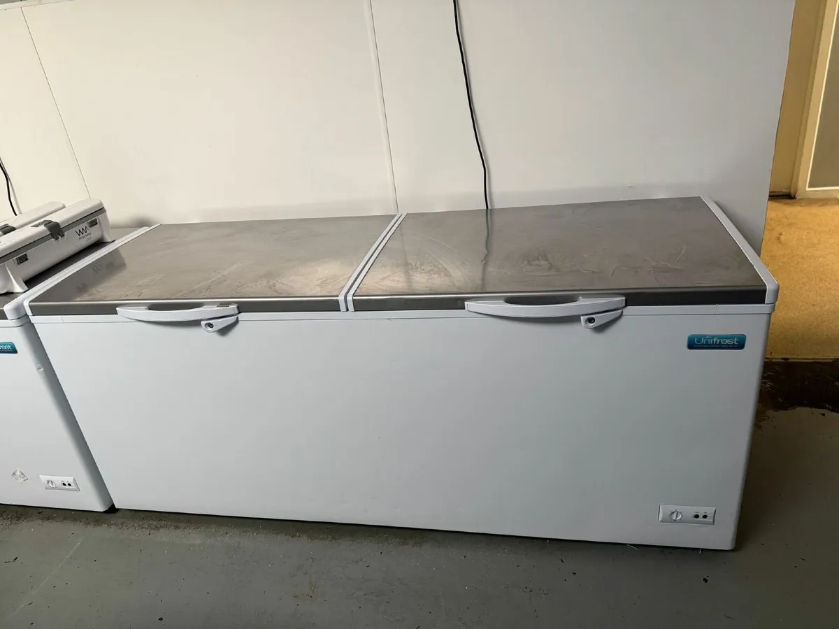 Commercial Chest Freezer (Unifrost CF601) - Image 1
