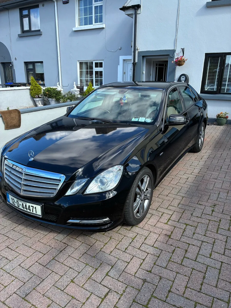 Mercedes e220 - Image 3