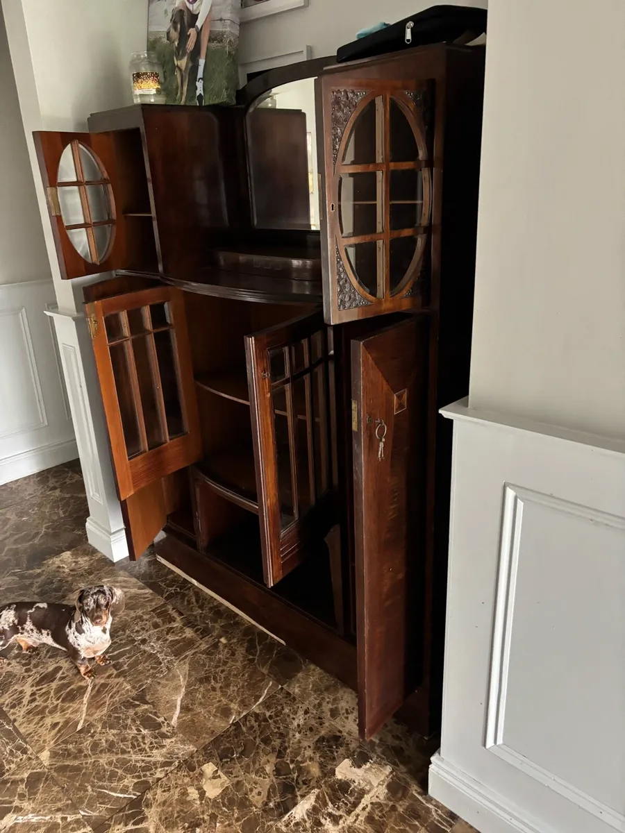 Dressers - Image 1