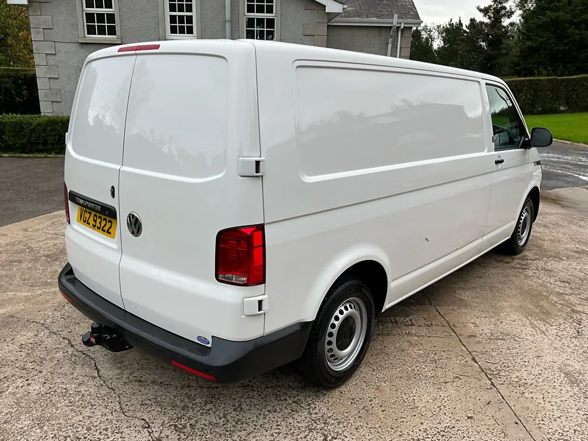 NI REG 2022 VW Transporter 2.0 150 LWB - Image 3