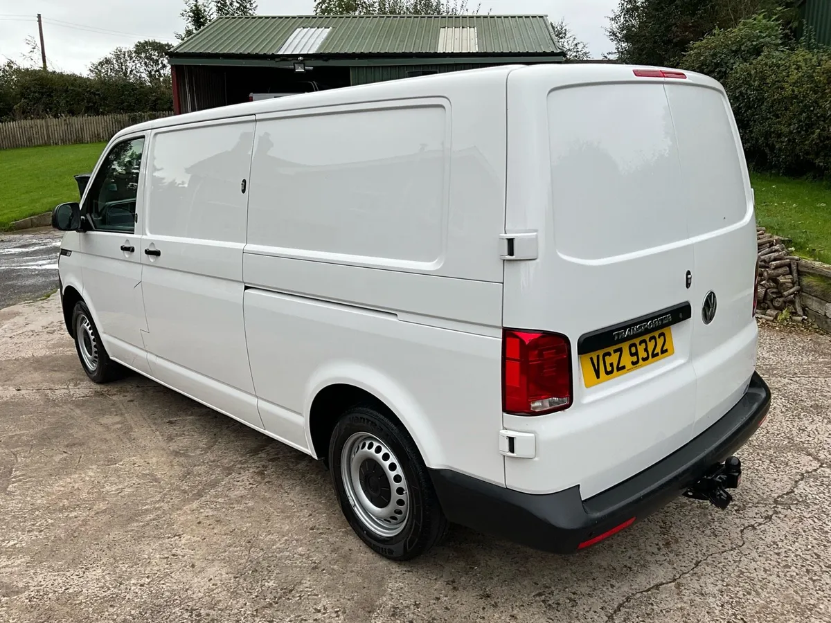 NI REG 2022 VW Transporter 2.0 150 LWB - Image 4