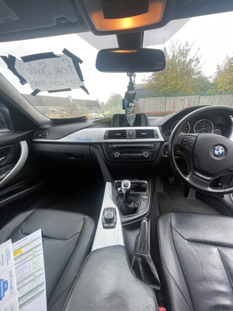 BMW 3-Series 2012 - Image 2