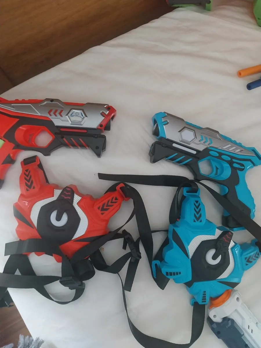 NERF / Xshot Guns, Nerf jacket, bullets etc - Image 3