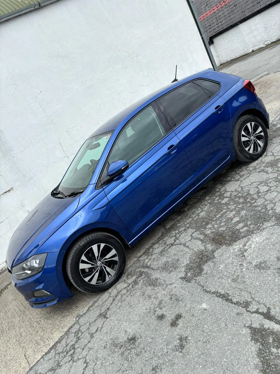 Car - Image 2