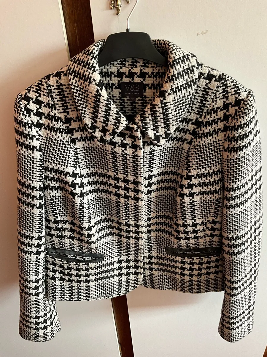 Black & White Warm Jacket - Image 3