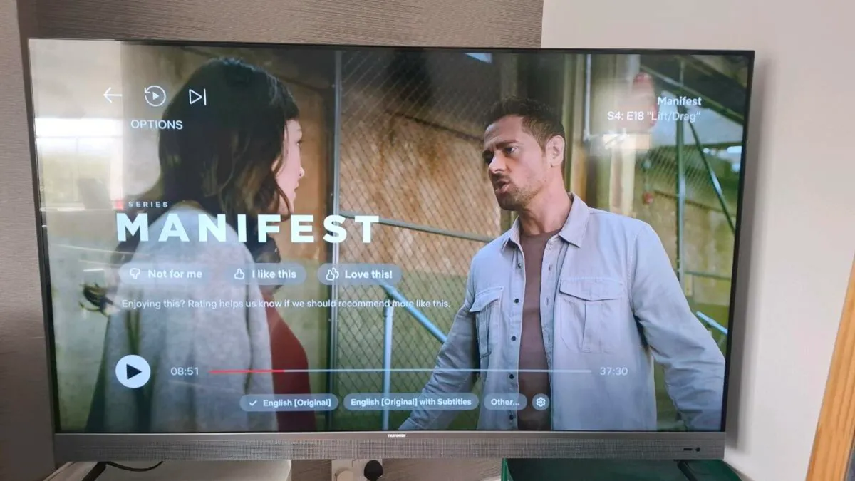 55in 4k ultra hd Smart TV with built in spundbar - Image 1