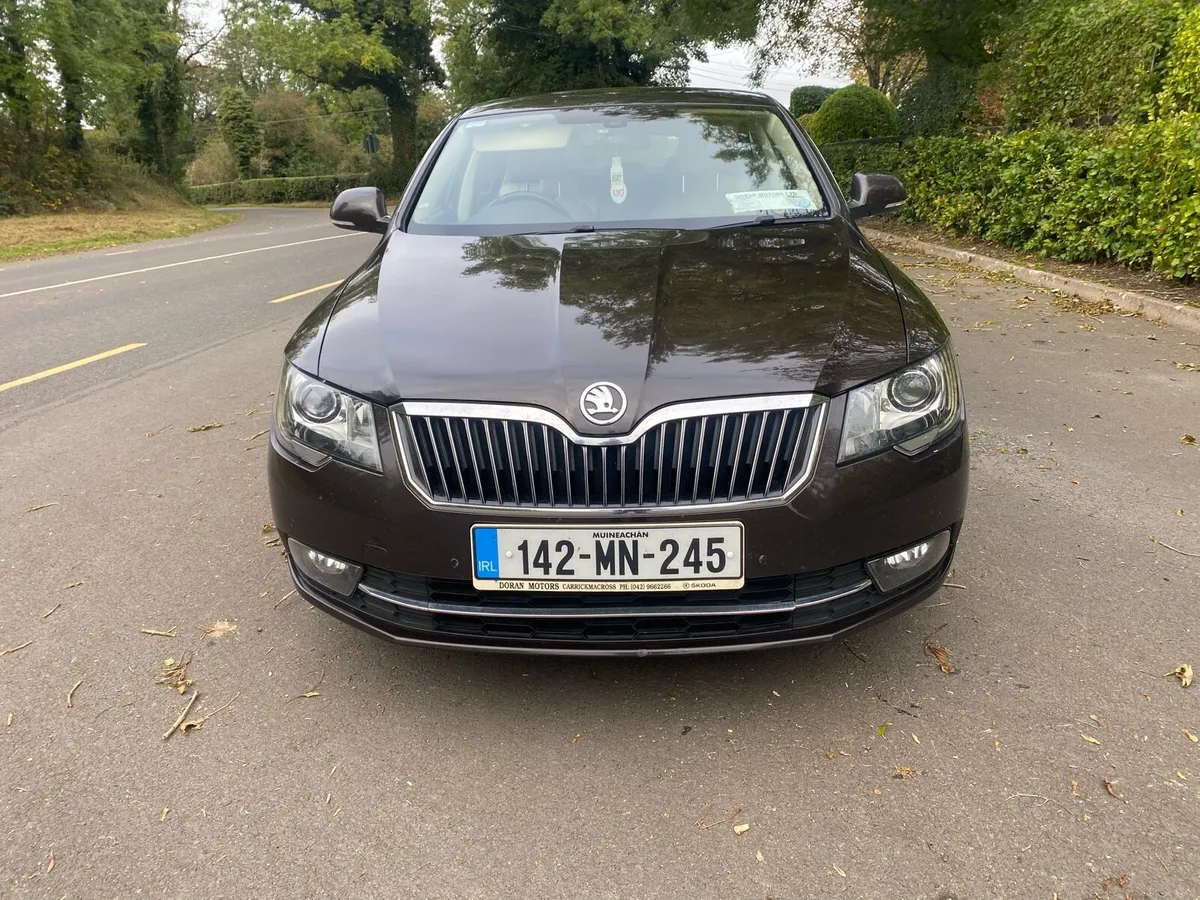 142 SKODA SUPERB 2.0TDI ELEGANCE 170BHP LEATHER - Image 2