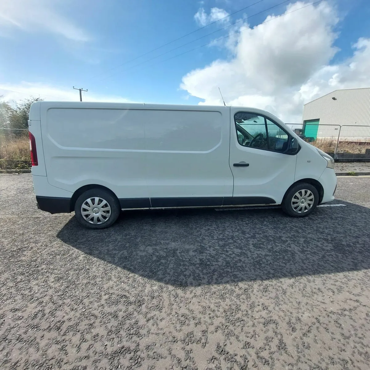 Renault Trafic 2016 - Image 3