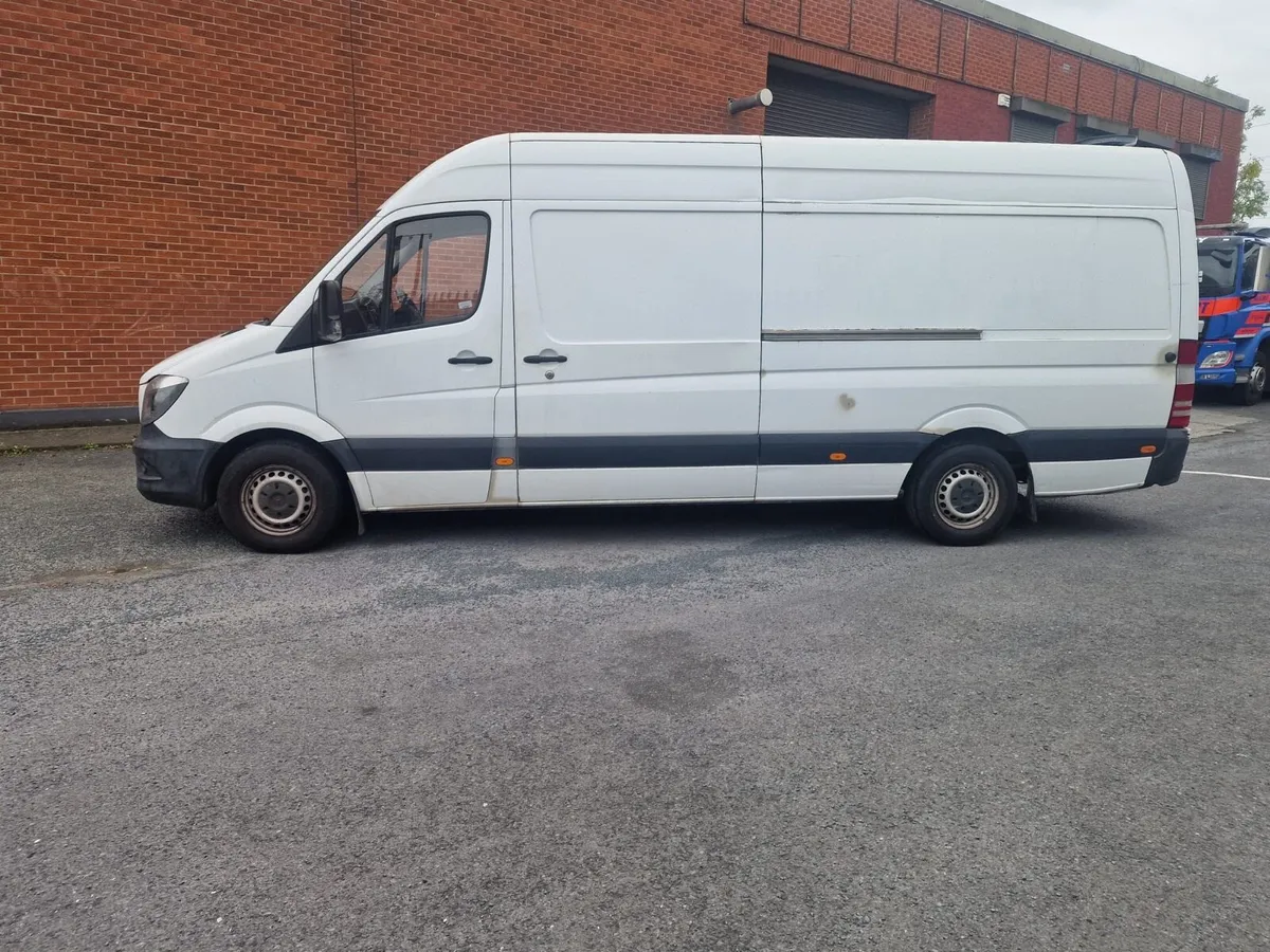 2015 Mercedes Sprinter - Image 3