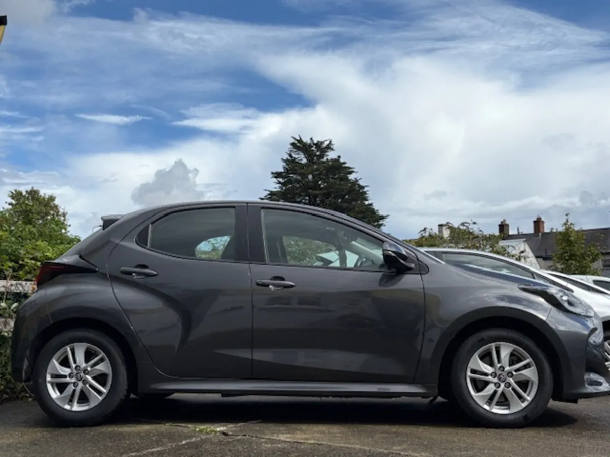 Toyota Yaris 2022 HYBRID IRISH CAR - Image 3