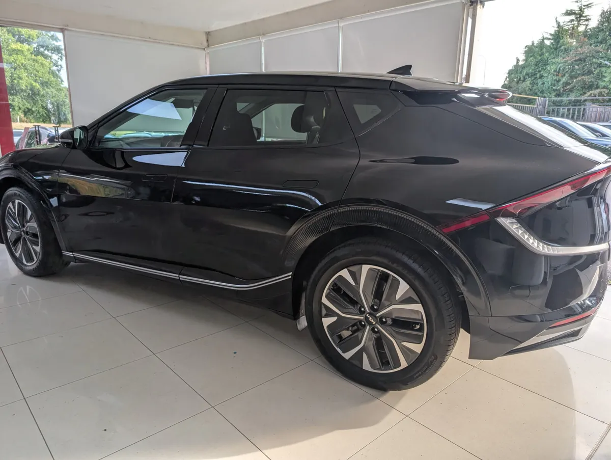 Kia EV6 Earth 2022 - Image 2