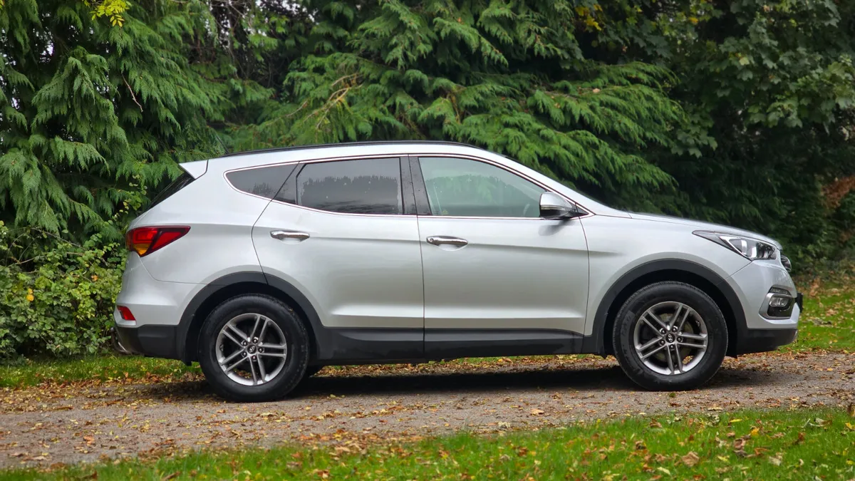 2017 Hyundai SantaFe 2.2Crdi Executive 4x4 - Image 3