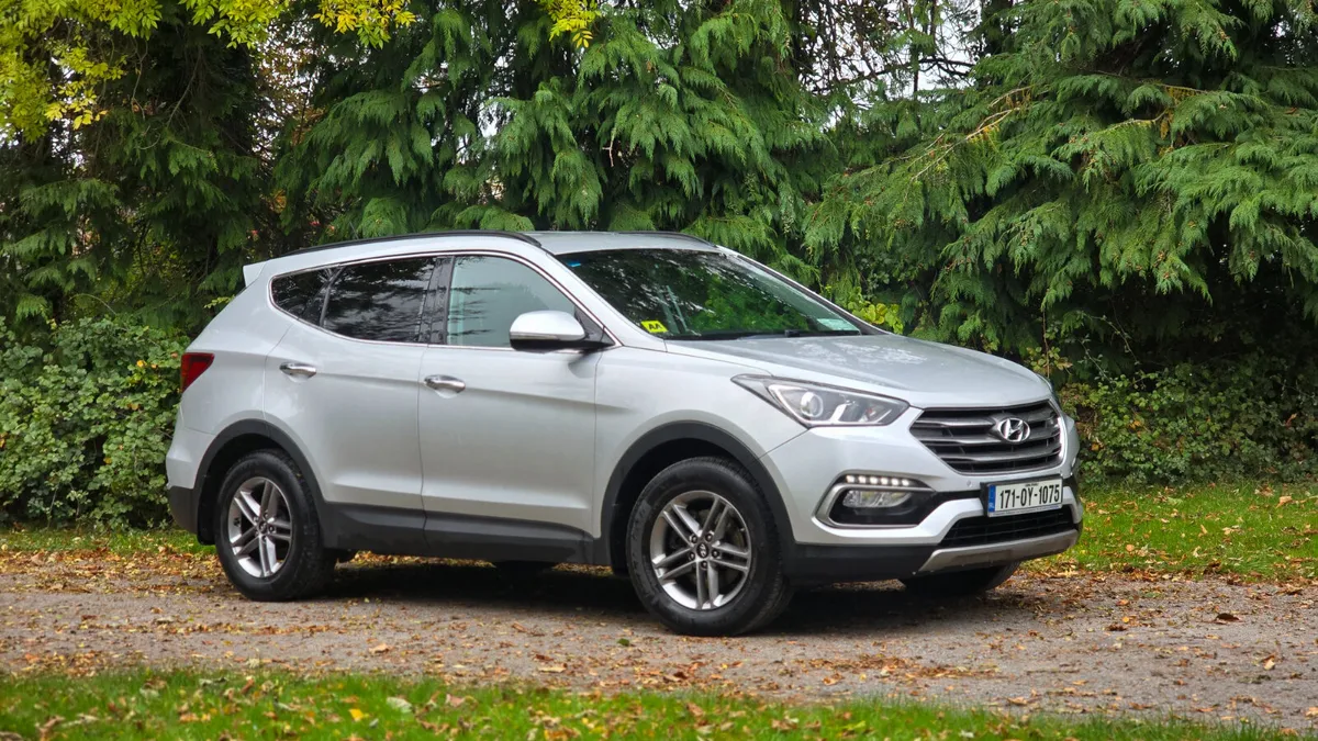 2017 Hyundai SantaFe 2.2Crdi Executive 4x4 - Image 2