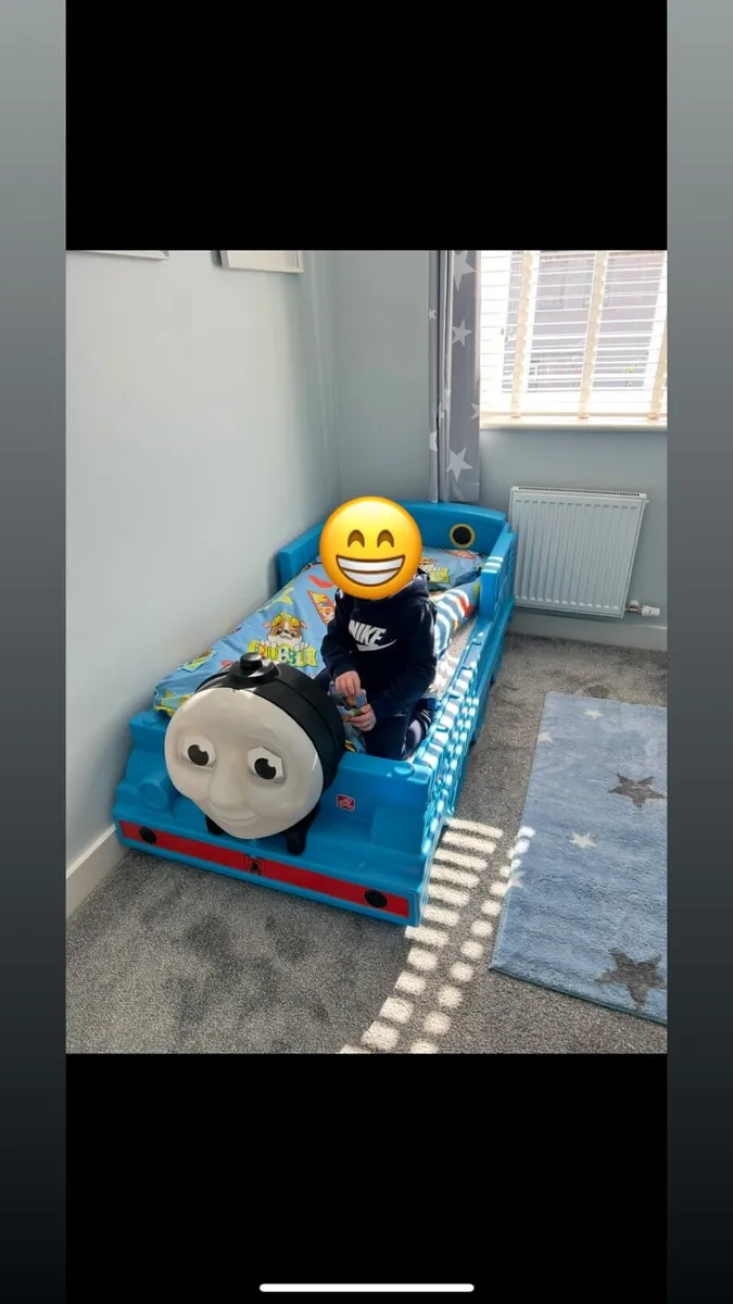 Thomas the tank engine bed
