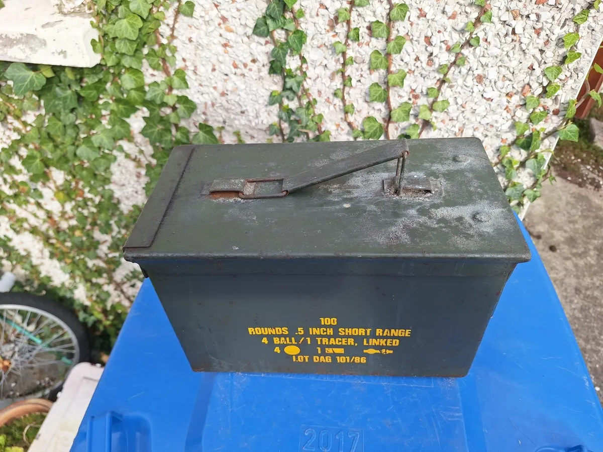 Vintage military Ammunition box - Image 2