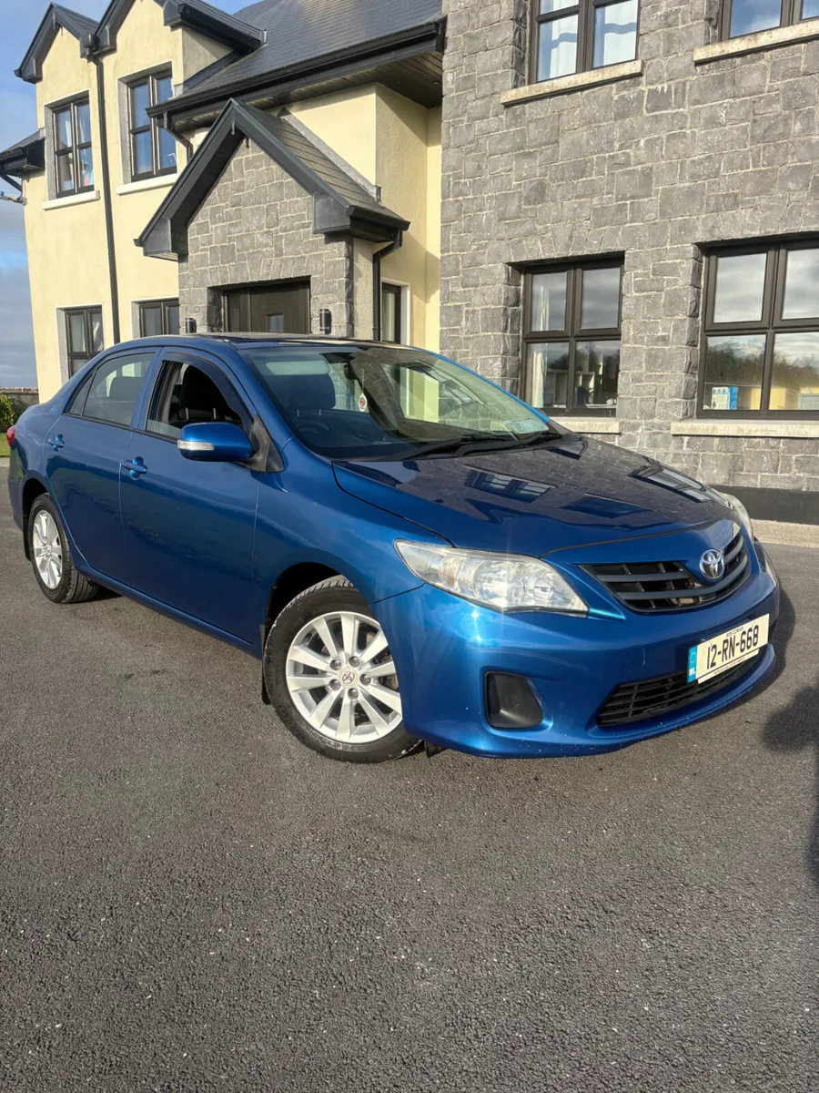 Toyota Corolla 2012 - Image 1