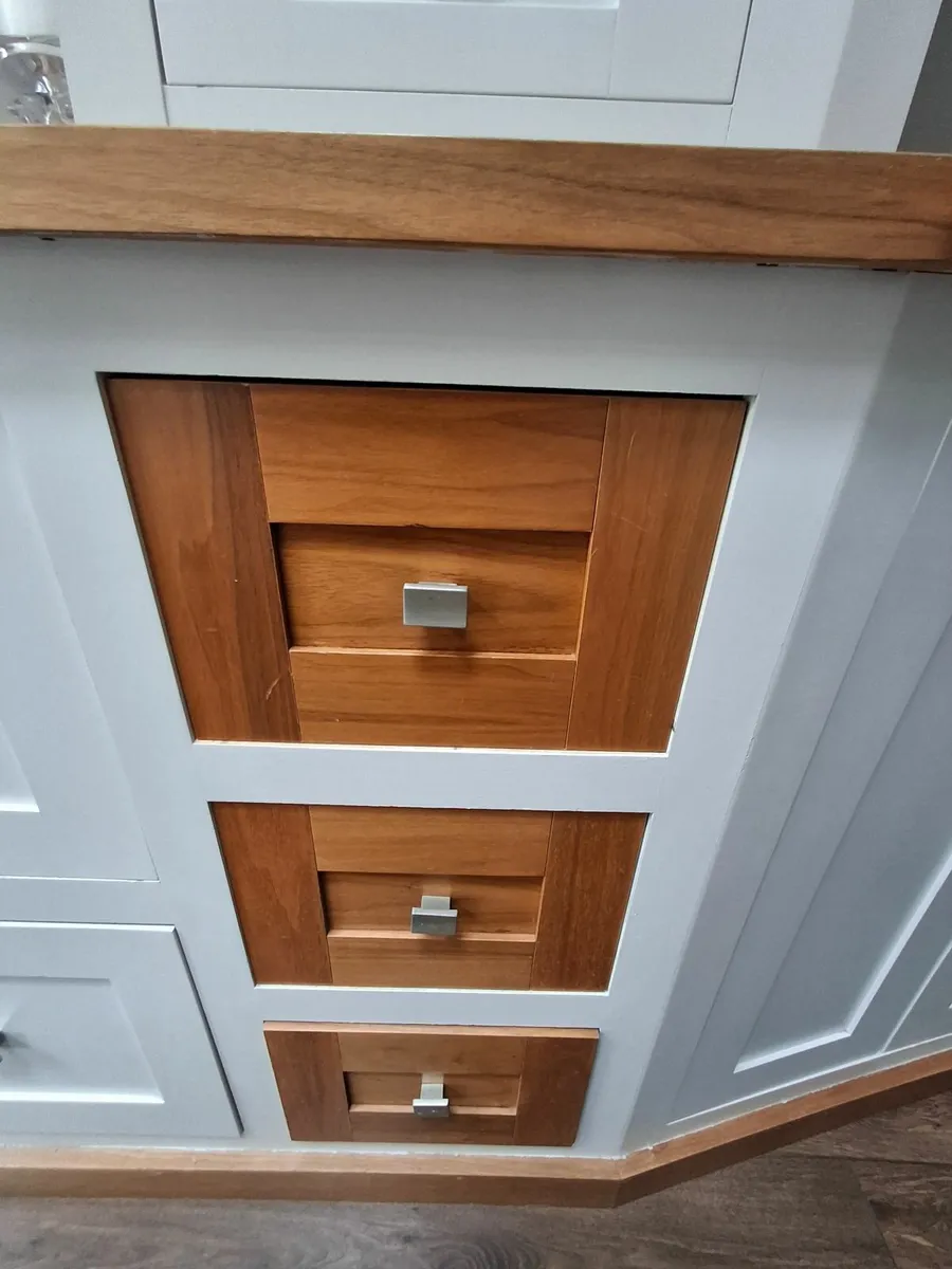 Furniture/ Display & Storage Unit - Image 4