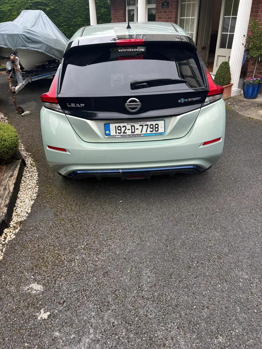 Nissan Leaf 2019 - Image 2