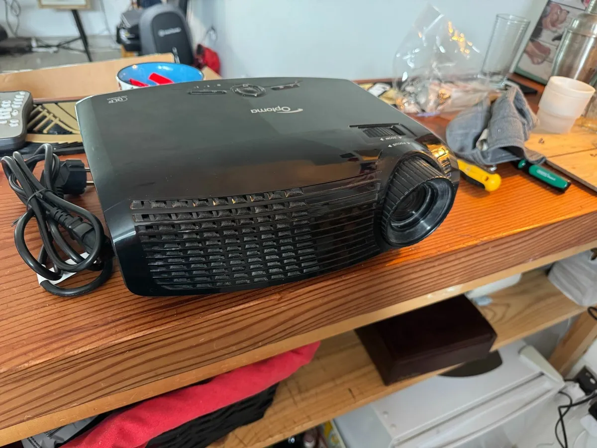 Home cinema projector (Optoma) - Image 2
