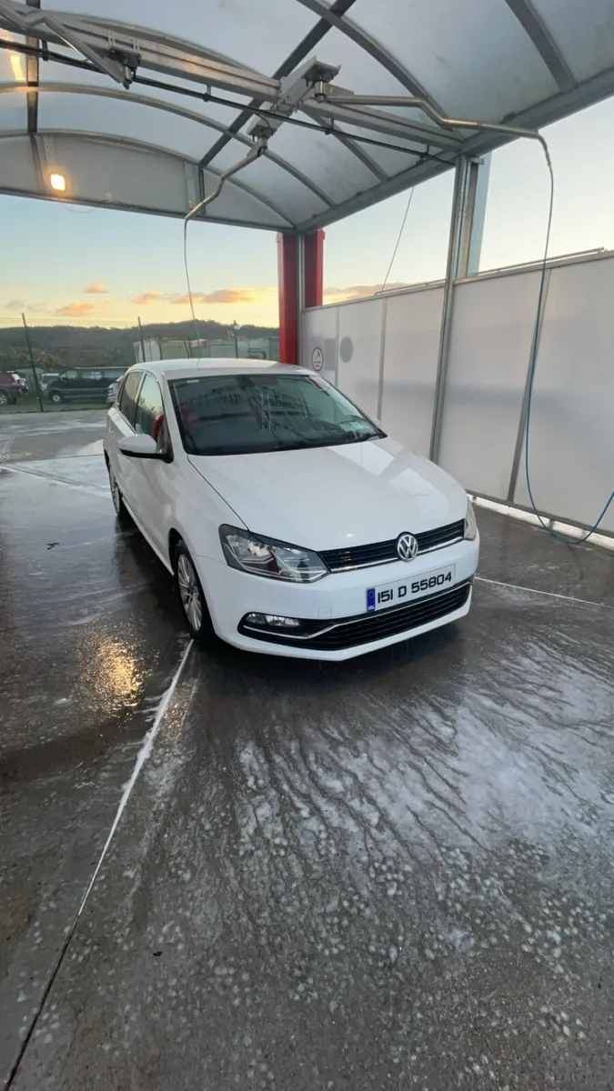 2015 Volkswagen Polo - Image 4