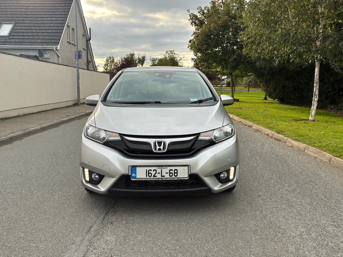 2016 Honda Jazz 1.3 i-Vtec high spec Manual - Image 2
