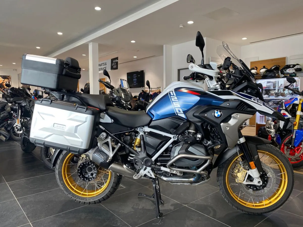 2023 BMW R1250GS TE with Luggage & Crash Bars! - Image 1