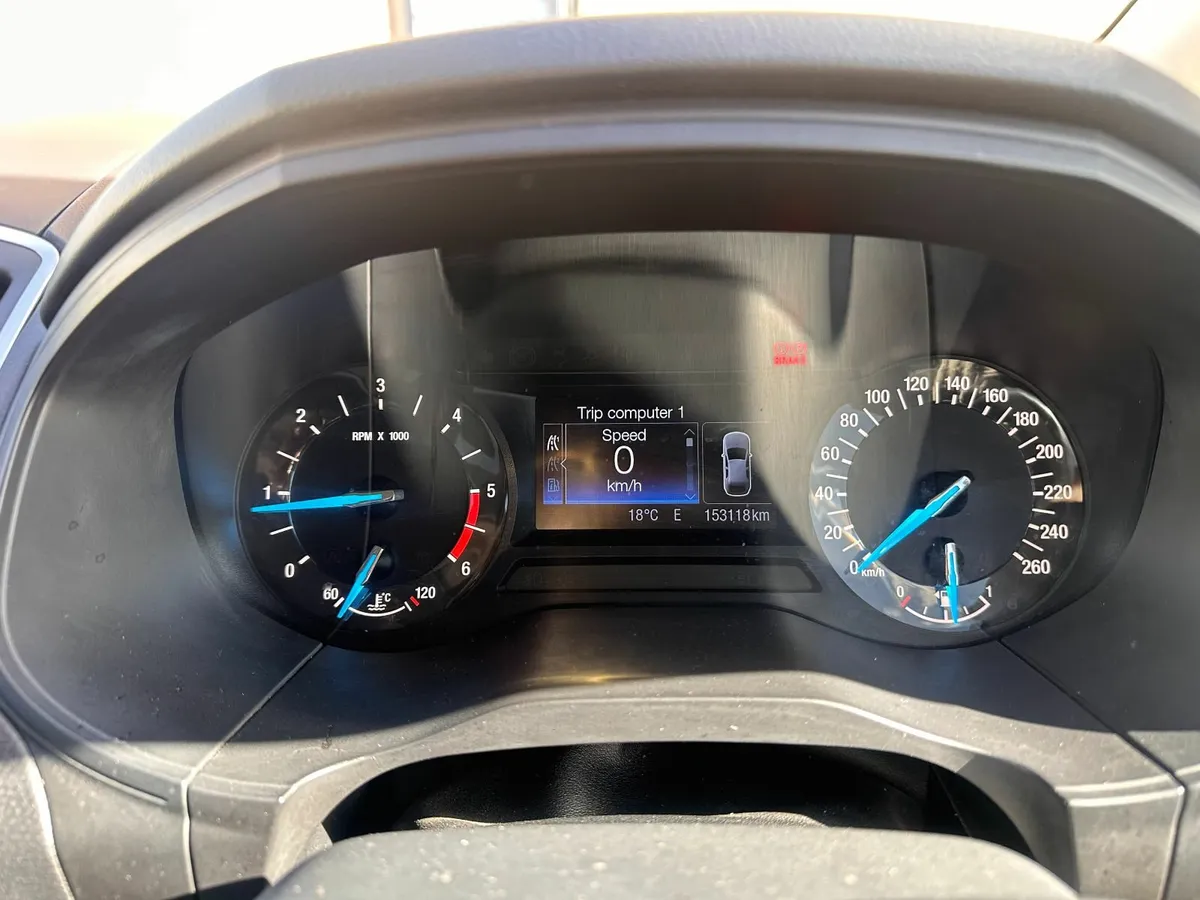 Ford Galaxy 2016 - Image 2