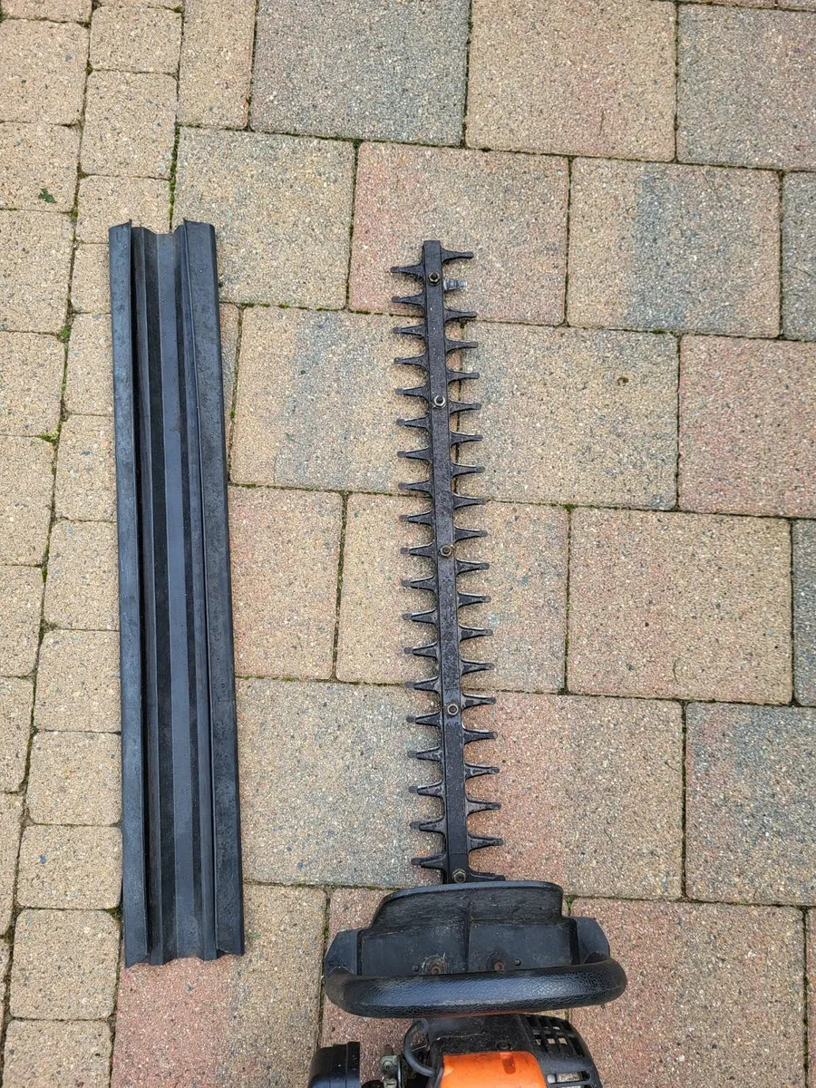 Hedge strimmer - Image 2