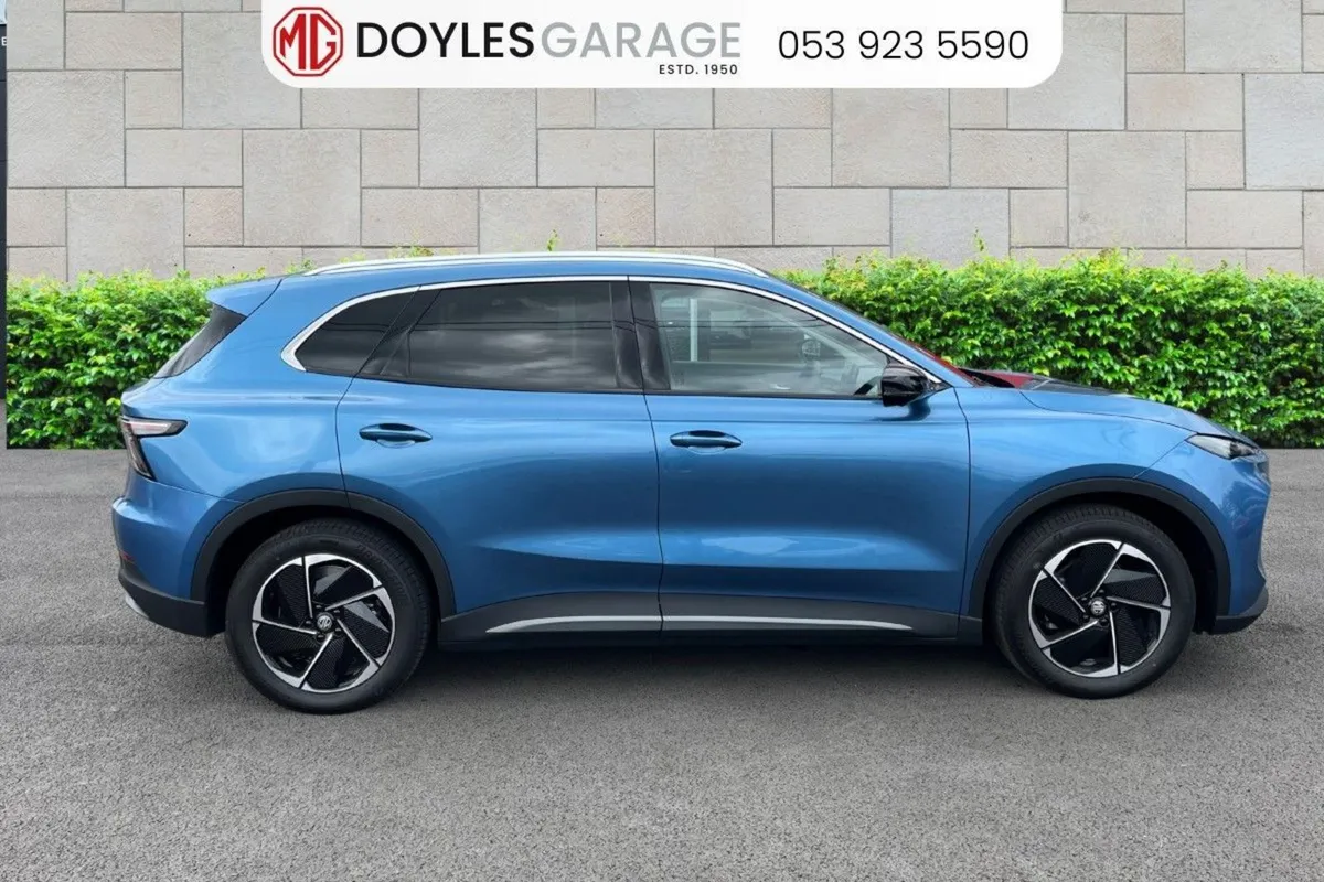 MG S5 Exclusive LR - Image 2