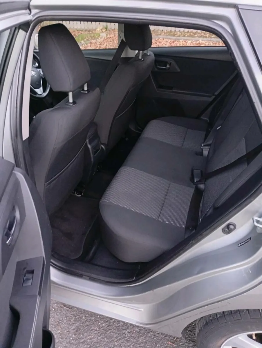Car - Image 2