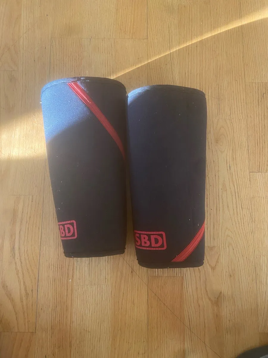 Sbd knee sleeves and weight lifting belt - Image 1