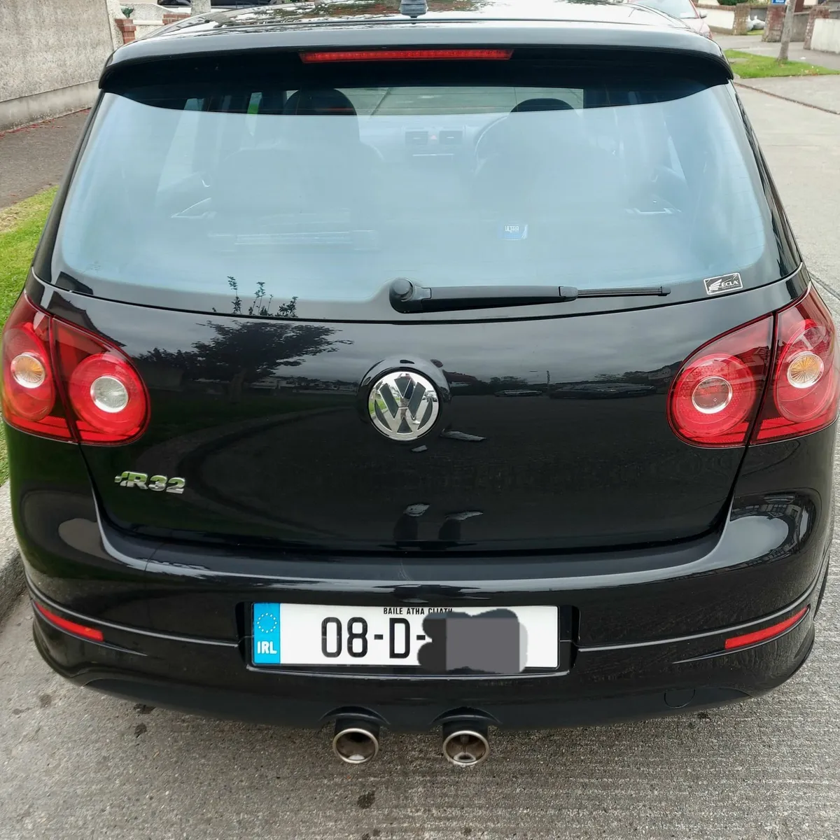 Volkwagen golf R32 - Image 1