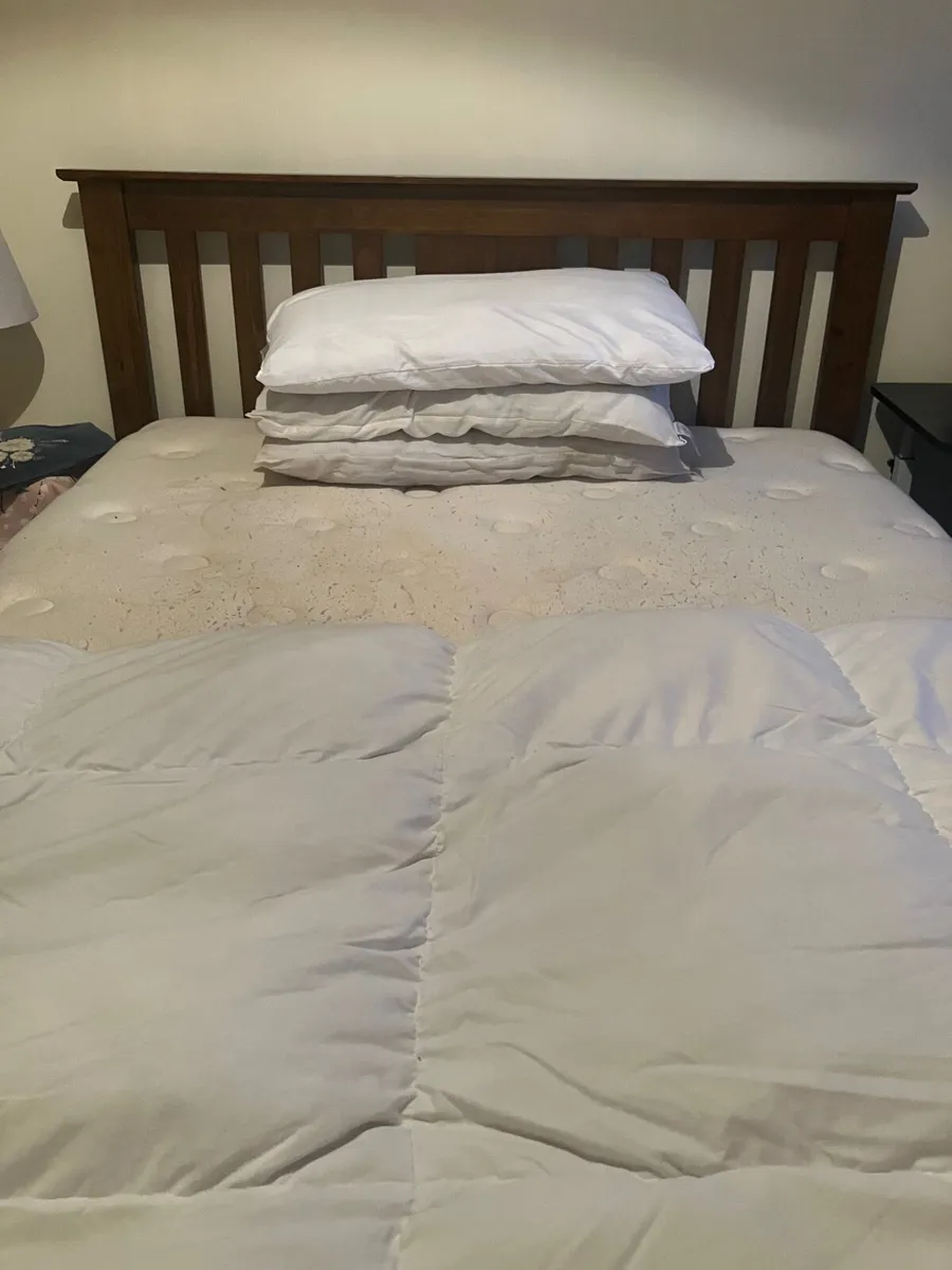 Bed & Mattress (2 bed & 2 Mattress for €750) - Image 2