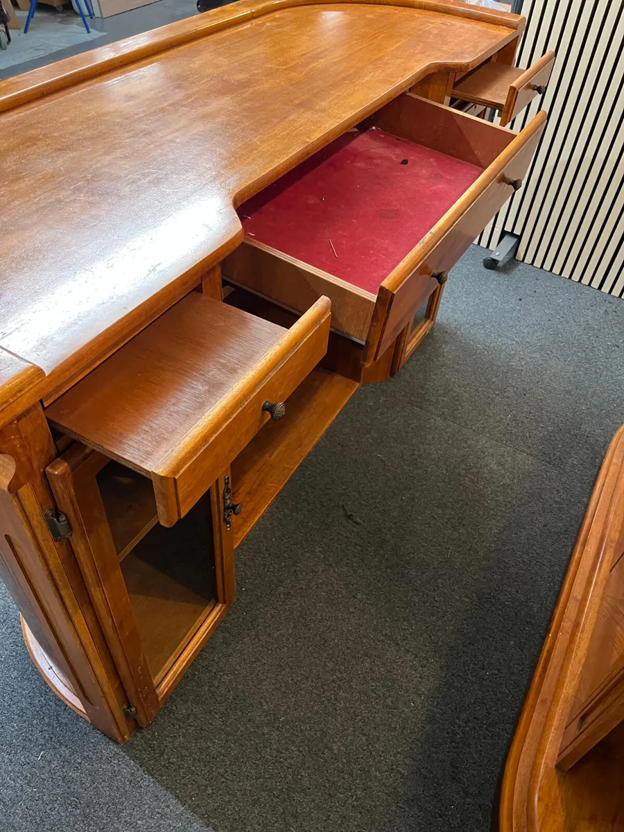 Oak stained Bar Counter @CJM - Image 4