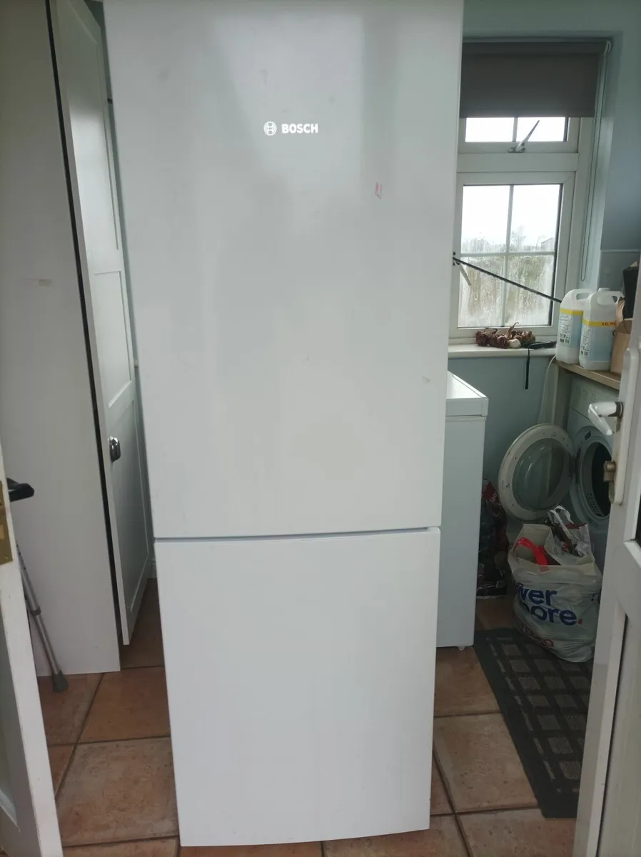 Bosch Fridge freezer - Image 1